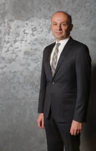 GF HAKAN PLASTİK ENERJİ MALİYETLERİNİN DÜŞÜRÜLMESİNDE EĞİTİMİ VE FARKINDALIĞI ÖN PLANDA TUTUYOR 3 GF Hakan Plastik Operasyonlar Direktörü Kenan Aydoğdu