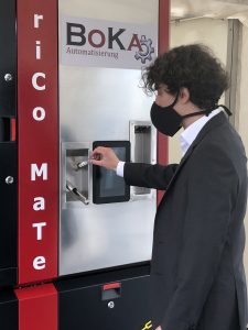 SAĞLIK SEKTÖRÜNDE TEMASSIZ COVID-19 TESTİ DÖNEMİ 5 Fanuc KoronaTestRobot 2