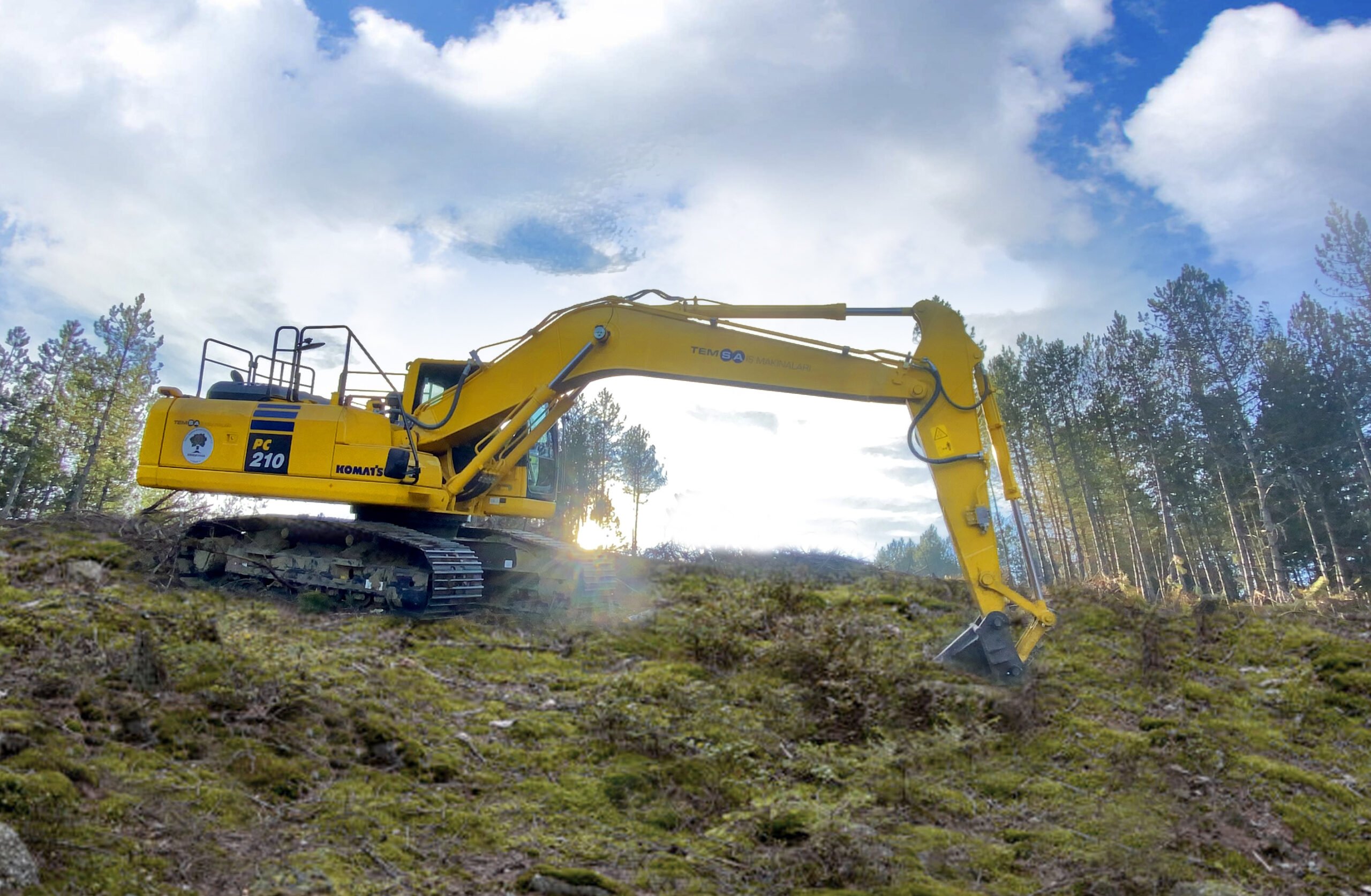 1611075210 Neka Orman r nleri Komatsu PC210 scaled