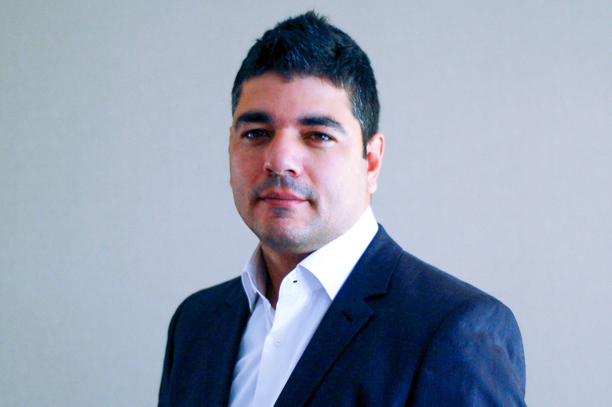 Cenk Cetin1