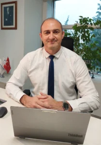 Ertuğ Altuneli: Yenilikçi vizyonumuzla son 4 yılda 40'ın üzerinde yeni ürünü portföyümüze kattık 5 Koramic Yapi Kimyasallari Pazarlama ve Teknik Hizmetler Muduru Ertug Altuneli 1