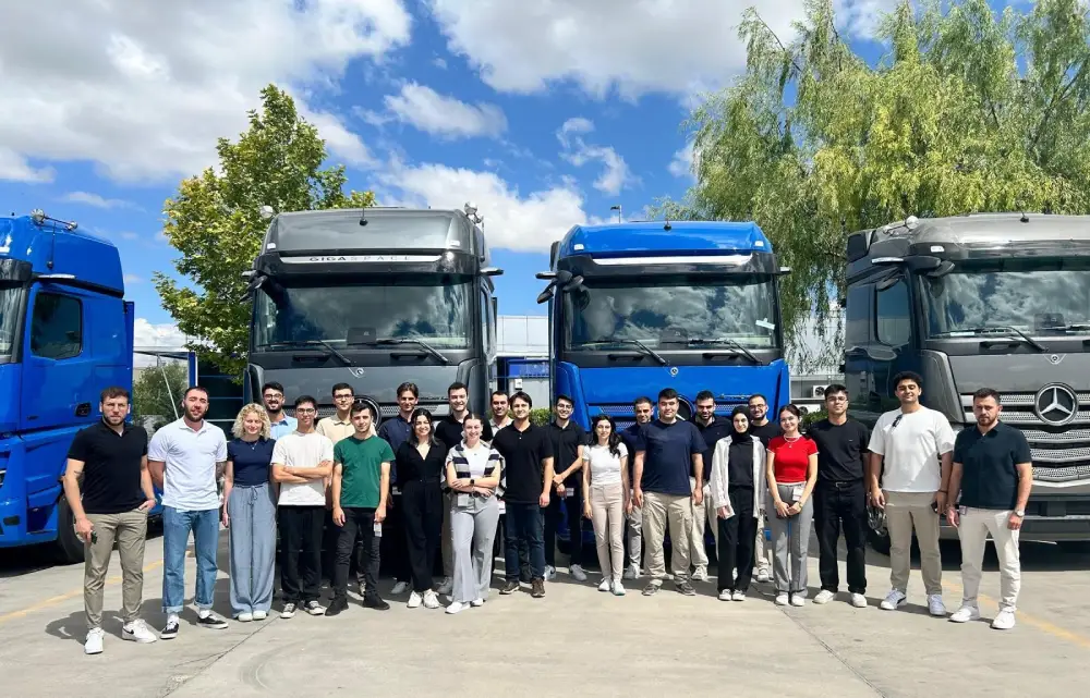 Mercedes-Benz Türk’ün gençlere kariyer kapılarını aralayan staj programları başladı 4 1720514249 MBTAksaraystaj24