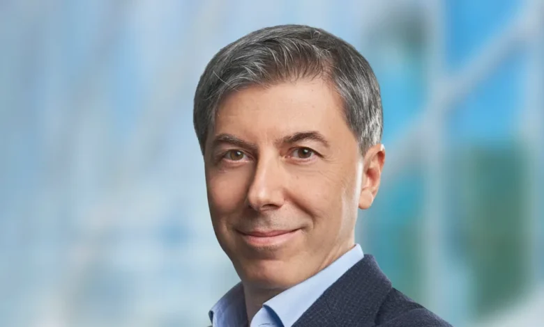 Izocam Genel Direktoru Murat Savci