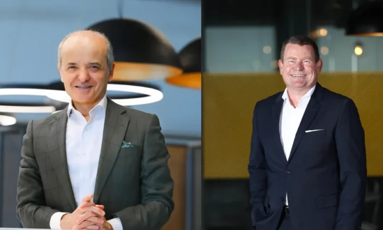 Siemens Turkiye Yonetim Kurulu Baskani ve CEOsu Huseyin Gelis veSiemens Turkiye CFO Thomas Kolbinger