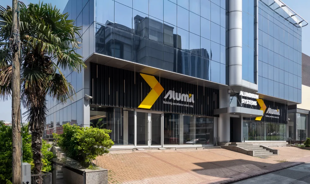Dünyanın 67 ülkesinde sınırları aşan uzmanlık: Alumil 4 Alumil Istanbul Showroom © Hacer Bozkurt 9628 1