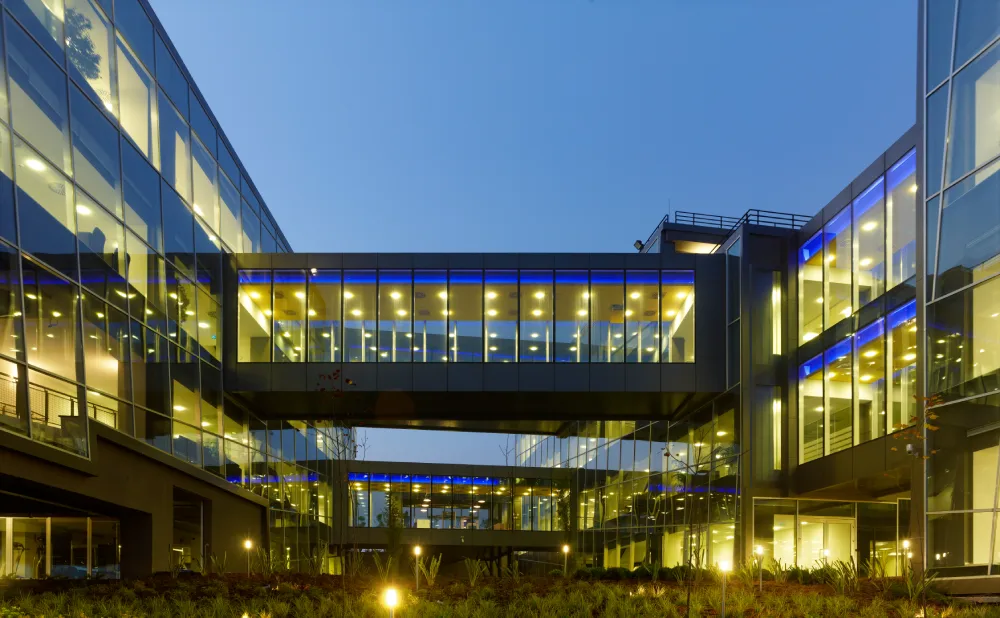 Türkiye’nin saygın mimarları İnşaat Dünyası Dergisi’ne konuşuyor: Cem Sorguç 4 Ibtech Research Centre