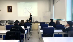 Mercedes Benz Turkun Mesleki ve Teknik Anadolu Lisesi Uzun Donem Staji Icin Basvurular Basladi 02