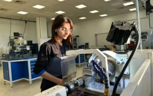Mercedes Benz Turkun Mesleki ve Teknik Anadolu Lisesi Uzun Donem Staji Icin Basvurular Basladi 03