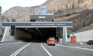 Avrupa ticaretinin kalbine ‘Cengiz İnşaat’ imzası 5 Karavanke Tuneli3