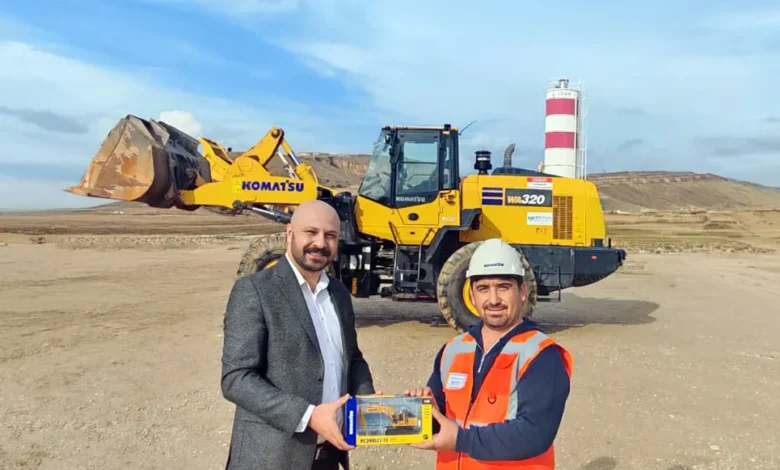 Komatsu’dan en iyi operatörlere “Altın Baret Ödülleri” ile destek 1 Komatsu Altin Baret Odulu