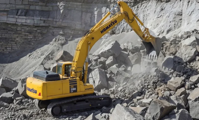 Komatsu’nun paletli ekskavatör serisi Türkiye pazarına geri döndü 1 Komatsu PC390LC 11 Turkiyede