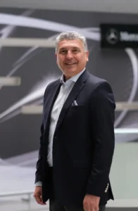 Mercedes-Benz Türk’te Süer Sülün emekli oluyor 4 Suer Sulun