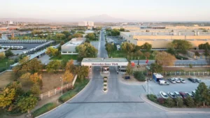 Mercedes-Benz Türk’ten üretimde kadın istihdamına işin kaynağında destek 7 Mercedes Benz Turk Kadin Istihdami 03