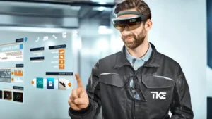 Artuğ Özeren: TKE'nin yeni nesil EOX platformu kentsel dönüşüm sürecinde önemli çözüm sunuyor 6 TKE Hololens