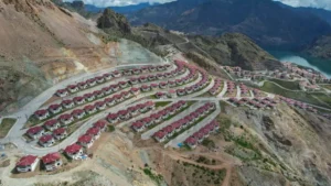 Turan Koçyiğit: Ön üretimli yapılardan yapı malzemelerine: Entegre üretim ve çözüm gücü 4 Vekon Artvin Toplu Konut Projesi