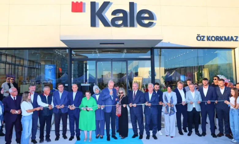 Kaleseramik Çanakkale’de Öz Korkmaz ile yeni satış noktasını açtı 1 Kale Oz Korkmaz