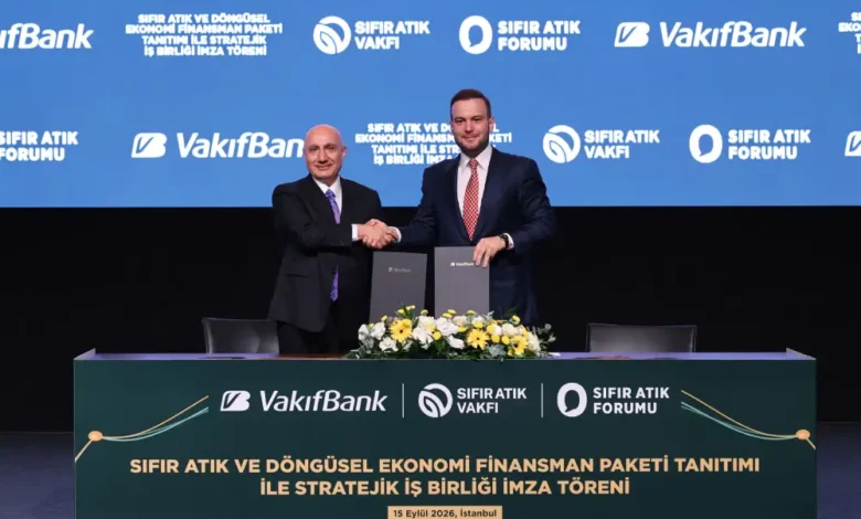 VakifBank Genel Muduru Osman Arslan ve Sifir Atik Vakfi Baskani Samed Agirbas