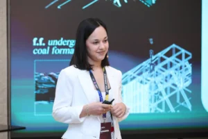 Nippon Paint tasarımın renkli dünyasını Bangkok’tan dünyaya yansıttı: Türk tasarımcılara 2 ödül 6 Best Design Impact Award Sinem Gol Presentation