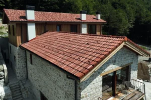 Daniş Navaro: Braas’ın çatı sektöründe birçok devrimsel yenilikte imzası var 6 Braas Diva Anadolu Gunesi Villa Catisi