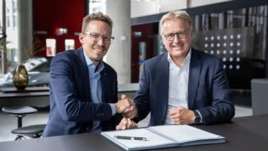FUCHS ve Mercedes-Benz stratejik iş ortaklığını uzattı 10 Mathias Geisen ve Stefan Fuchs