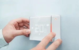 Akıllı termostat teknolojisi sıcaklığı günlük rutine göre yönetiyor 4 Smarther with NetatmoAk ll Termostat Teknolojisi S cakl g Gu nlu k Rutine Go re Yo netiyor 3