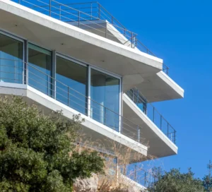 Türkiye’nin saygın mimarları İnşaat Dünyası Dergisi’ne konuşuyor: Alper Derinboğaz 4 Villa Topos by Salon